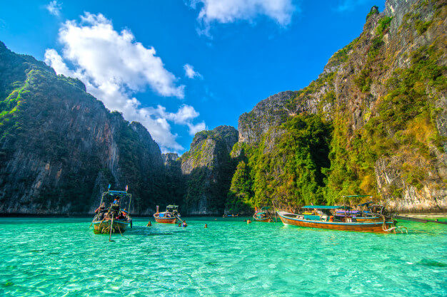 Pileh blue lagoon at phi phi island, thailand